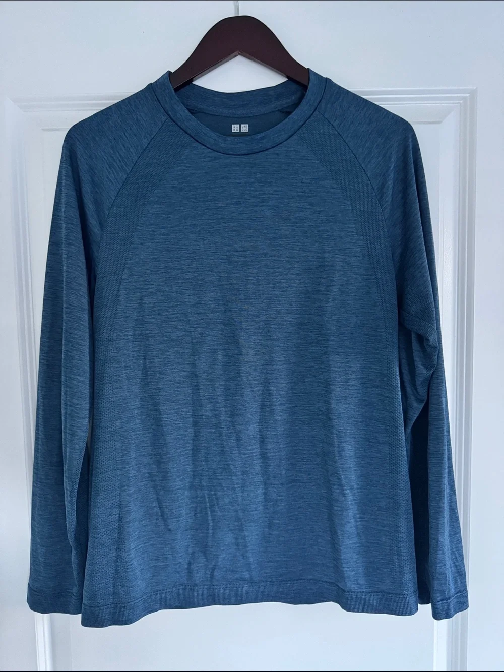 New Kids Uniqlo Dark Blue Long Sleeve Lightweight Moisture Wicking Shirt S